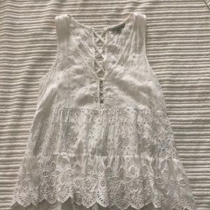 American Eagle eyelet tank top - size M